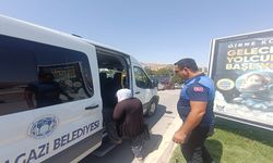 Malatya'da Zabıta Harekete Geçti! Hastane Önünde Dilencilere Operasyon