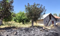 Darende’de Korku Dolu Anlar! Yerleşim Yerine Yakın Çıkan Yangın Son Anda Durduruldu