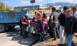 Malatya’da Havalimanı Yolunda Kaza: Beton Mikseri Traktöre Çarptı, 2 Yaralı