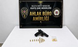 Malatya’da Eğlence Mekanlarında Şok Denetim: Silah, Fişek ve Sentetik Ecza Çıktı
