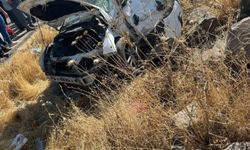 Diyarbakır’da Feci Kaza! Tırla Çarpışan Otomobil Takla Attı: 7 Yaralı