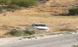 Park Halindeki Araç Dehşeti! El Freni Çekilmeyince Şarampole Yuvarlandı