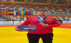 Elazığlı Milli Sporcudan Avrupa’da Büyük Başarı! Madalya Geldi