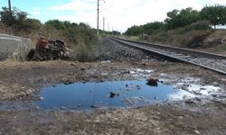Malatya’da Feci Kaza! Yük Treni Traktörü İkiye Böldü