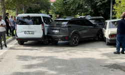 Zincirleme Kaza Paniğe Neden Oldu! 8 Kişi Yaralandı