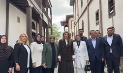Malatya’da Kadınların Geleceği Konuşuldu: Babacan Ve Ölmeztoprak’tan Dikkat Çeken Mesajlar