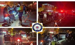 Battalgazi’de polis denetimi! Şüpheli şahıslar ve motosikletler tek tek kontrol edildi