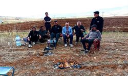 Malatya’da 40 Bin Dönümlük Tarlalarda Ekim Mesaisi! Çiftçiler Buğday Tohumlarını Toprakla Buluşturuyor