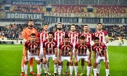 Yeşilyurtspor’dan 4 Gollü Zafer! Silifkespor’u Farklı Geçti