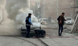 Malatya’da Pazar Yerinde Korkutan Araç Yangını! Zabıta Ekipleri Alevlere Koştu