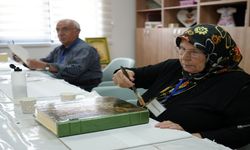 Alzheimer Hastalarına El Sanatları Desteği! Gaziantep’teki Merkezde Neler Yapılıyor?