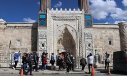Bu Kente Akın Akın Geliyorlar! Tarihi Kentte Turizm Patladı