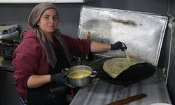 Kanser Tedavisi Gören Çocuğu İçin de Mücadele Ediyor! 4 Evladına Hem Anne Hem Baba Oldu