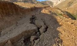Elazığ’da Sel Felaketi: Yol İkiye Yarıldı!