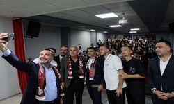 Elazığ’da Öğrencilerden Elazığspor’a Unutulmaz Karşılama! İşte O Görüntüler