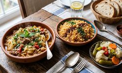 Bugünün Yemek Menüsü Belli Oldu! Etli Kapuska, Bulgur Pilavı Ve Turşu
