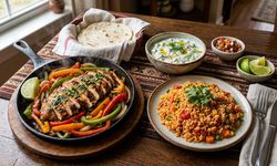 Bugün Ne Pişirsem Diyenlere: Tavuklu Fajita Ve Meksika Pilavı Menüsü!