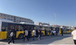Malatya’da Öğrencilerden 800 Liralık Abonmana Tepki: “Binişe Göre Fiyat Olsun!”