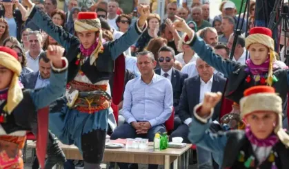 CHP lideri Özel’den Hitler Benzetmesi