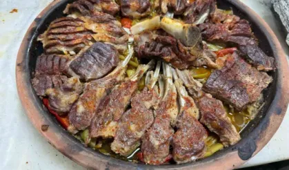 Ramazan’da damakları şenlendiren geleneksel lezzet: "Palu Tava"