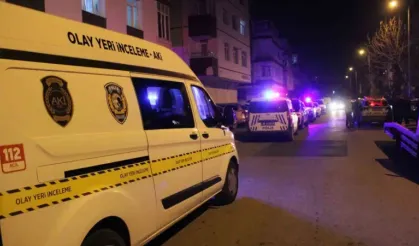 Kayseri'de husumetlisini evin bahçesinde vurdu