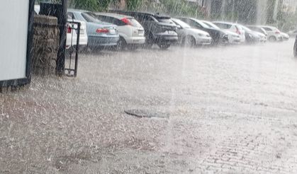 Malatya’da bardaktan boşanırcasına yağdı!
