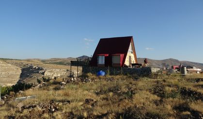 Malatya'da yılların tutkusunu dağın zirvesine taşıdı