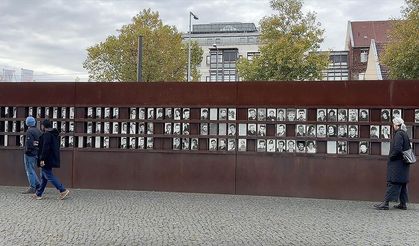 Berlin Duvarı'nın yıkılışının üzerinden 36 yıl geçti