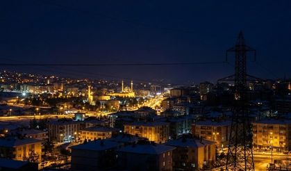 Elazığ Yine Şaşırtmadı! O İlçelerde Yaşayanlar Yarın Saatlerce Karanlıkta Kalacak!