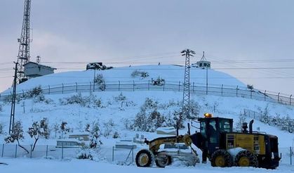Elazığ’da kapalı 19 köy yolunda çalışmalar sürüyor