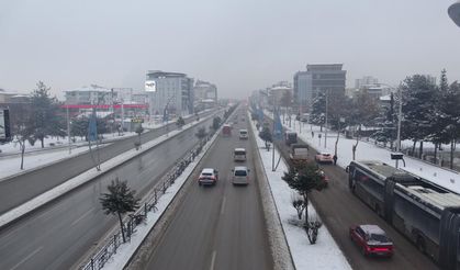Malatya'da kar yağışı etkili oluyor!