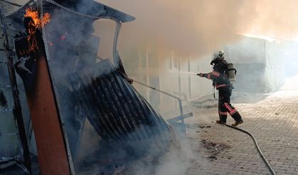 Malatya’da Peş Peşe Yangın Haberleri: Önce Konteyner Kent, Sonra Araç...