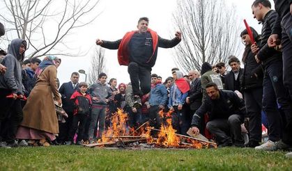 Siyasilerden Nevruz mesajları