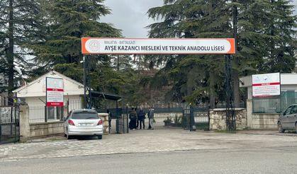 Malatya'da Dışarıdan Gelen Şahıs Okuldaki Öğrenciyi Hastanelik Etti