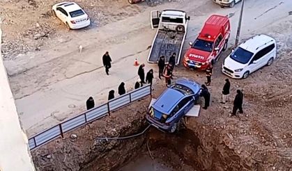 Malatya'da Yürekleri Ağza Getiren Kaza! Temelin Ucunda Böyle Asılı Kaldı