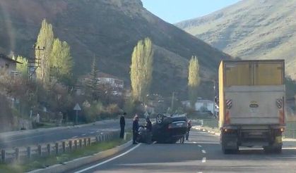 Malatya Yolunda Feci Kaza: Araç Kontrolden Çıkıp Ters Döndü