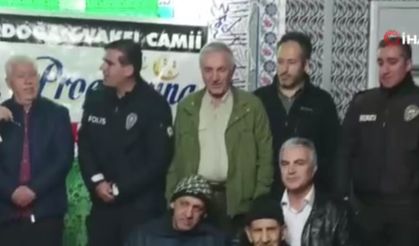 İhbar Üzerine Camiye Gelen Polisler Sürpriz Kutlamayla Karşılaştı