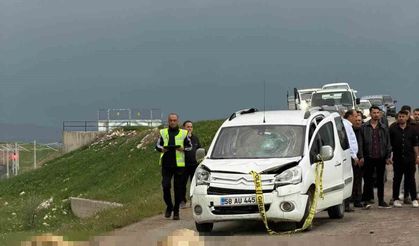 Koyun sürüsüne dalan araç çobanın ölümüne neden oldu
