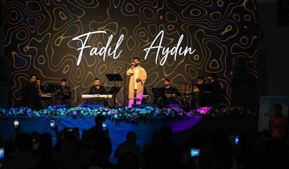 Malatya’da Anneler Günü Coşkusu! Fadıl Aydın Konseri Salonu Doldurdu