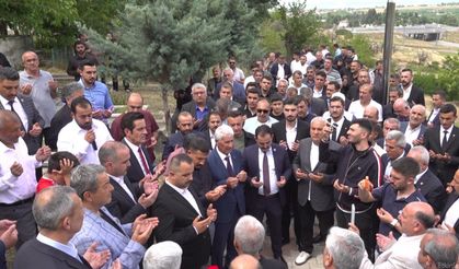 MHP’nin Yeni Yönetiminden İlk Ziyaret Ülkücü Şehitliğine