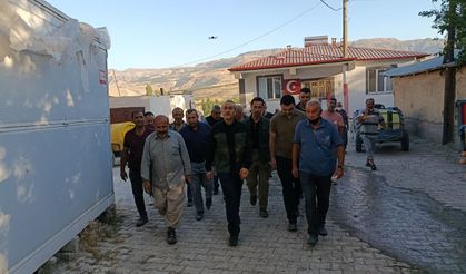 Darende'deki Yangın Kontrol Altına Alındı: 2 Ahır Küle Döndü, 3 Kişi Dumandan Etkilendi