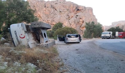 Malatya-Darende Yolunda Korkutan Kaza! İş Makinesi Devrildi