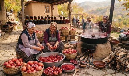 Malatya’da Sonbahar Geleneği Başladı! Nar Ekşisi İçin Kollar Sıvandı