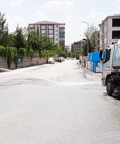 Yeşilyurt’ta Temizlik Seferberliği: Şeyhbayram Mahallesi Yenileniyor!