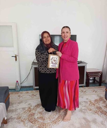 Kadın muhtardan, kadınlara anlamlı dokunuş