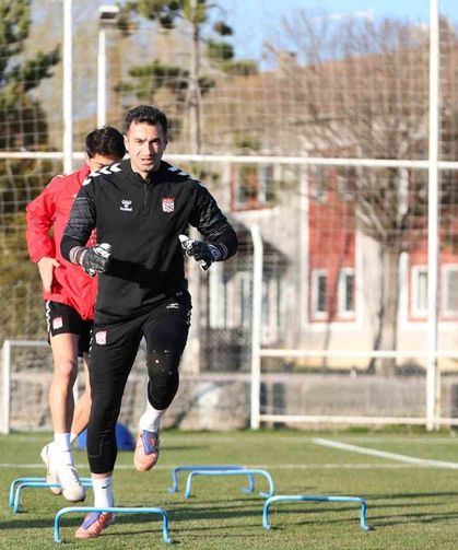 Sivasspor'da Esenler Erokspor hazırlıkları başladı