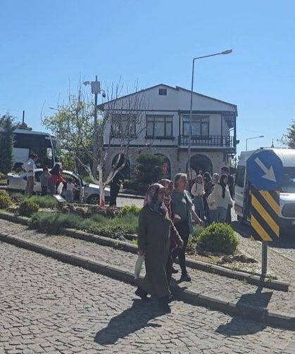 Elazığ’da Bayramın İlk Gününde Vatandaşlar Tarihi Harput’a Akın Etti