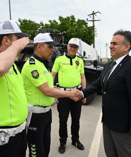 İl Emniyet Müdürü Aydın Karan’dan Görev Başındaki Polislere Bayram Ziyareti