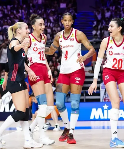 Türkiye-ABD Voleybol Maçı Ne Zaman, Saat Kaçta? Filenin Sultanları İçin Dev Fırsat
