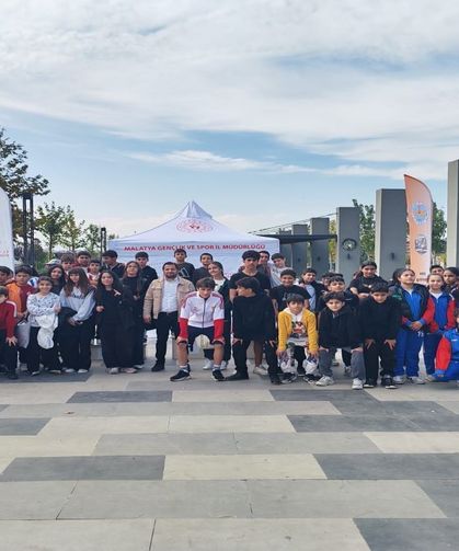 Malatya’da Rekor Kırıldı! 422 Sporcu Aynı Parkurda Buluştu